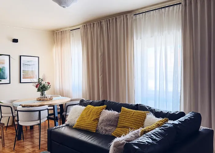 T2 Da Consolação Refúgio Com Vista O Mar Atouguia Da Baleia